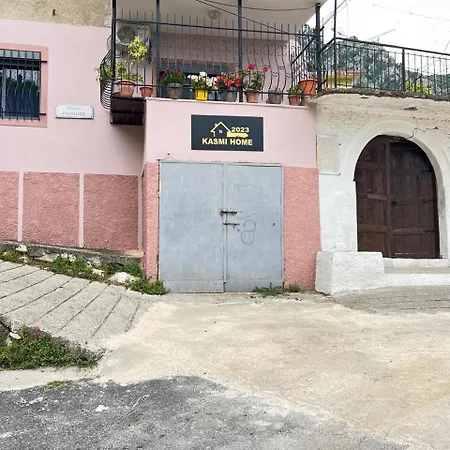 Villa Kasmi *